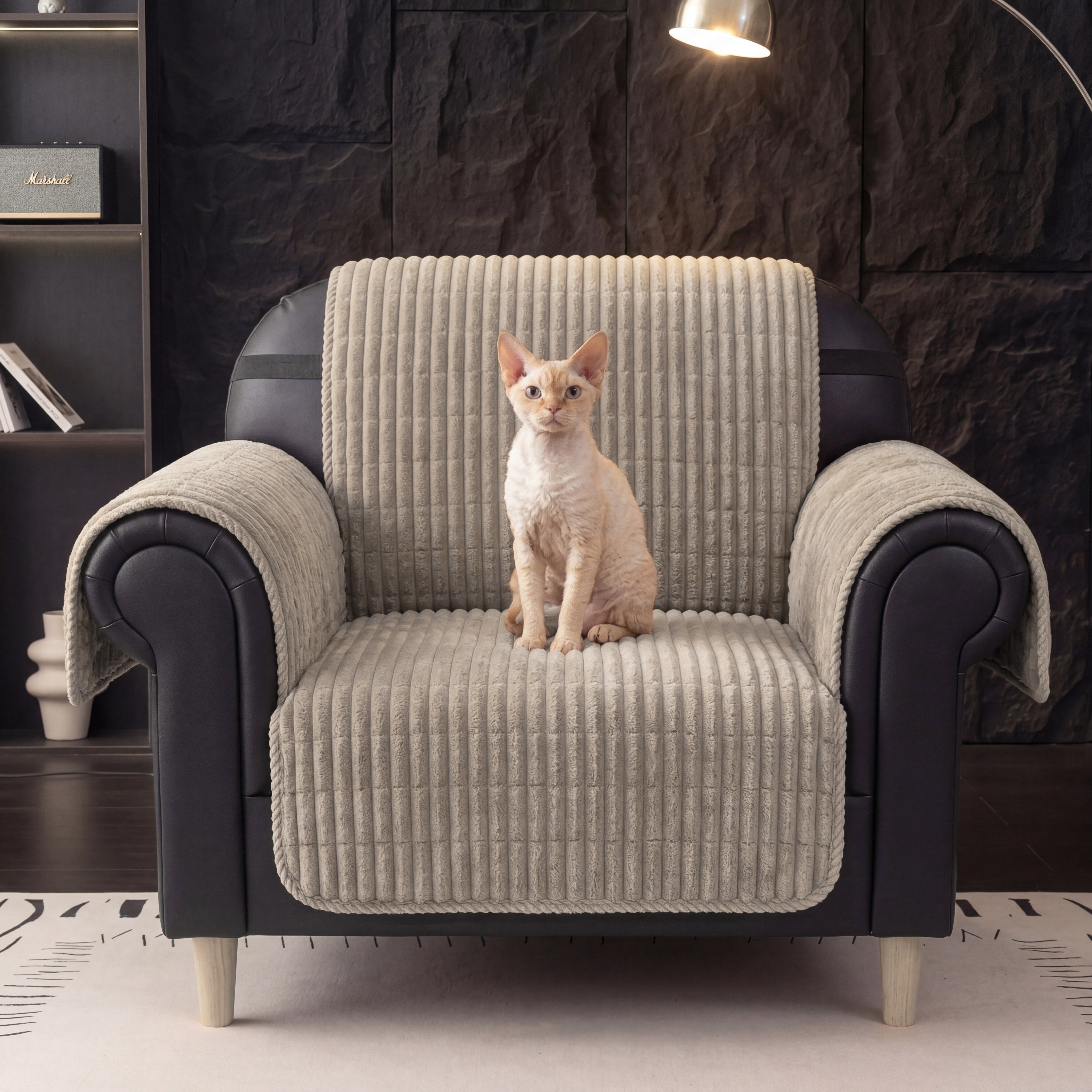 Einteilige gemütliche Flanell-Sofa-Schutz rutschfeste Recliner-Stuhlhüllen