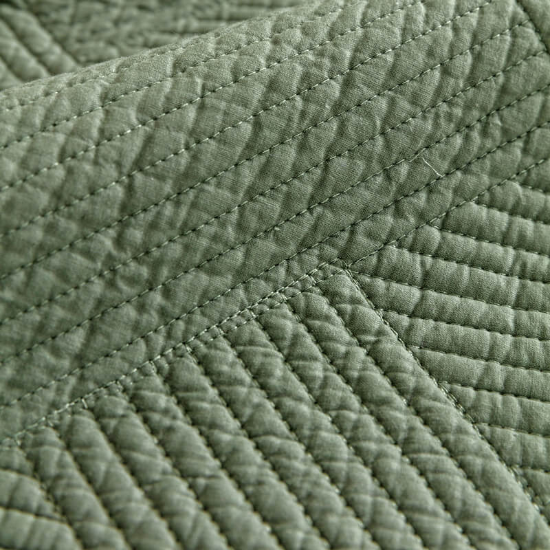 Minimalistischer Ganzjähriger Einfarbiger Baumwoll-Quilt mit geometrischem Muster Rutschfester Couch-Abdeckung