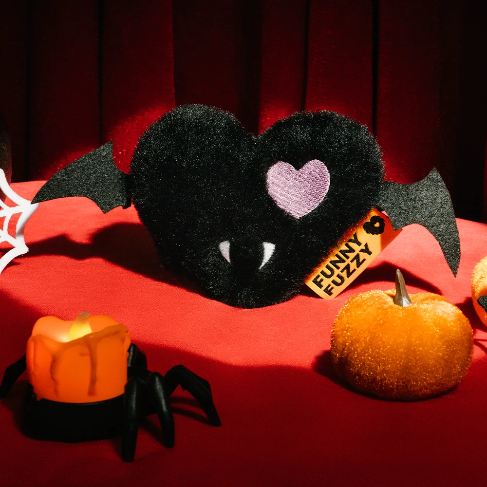 FUNNYFUZZY Halloween Plüsch Quietschespielzeug für Hunde - Fledermaus Herz
