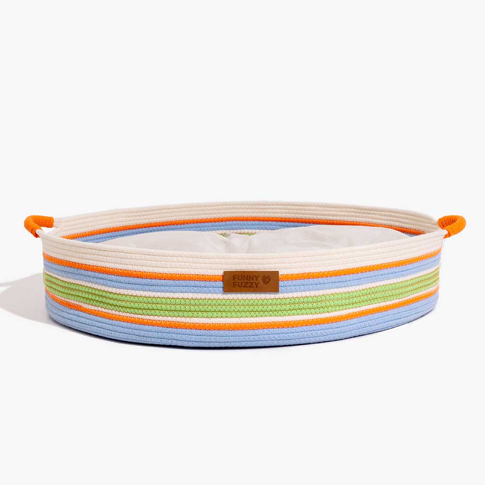 Handgefertigtes gestreiftes beruhigendes Haustierbett - Zeitloses Nest