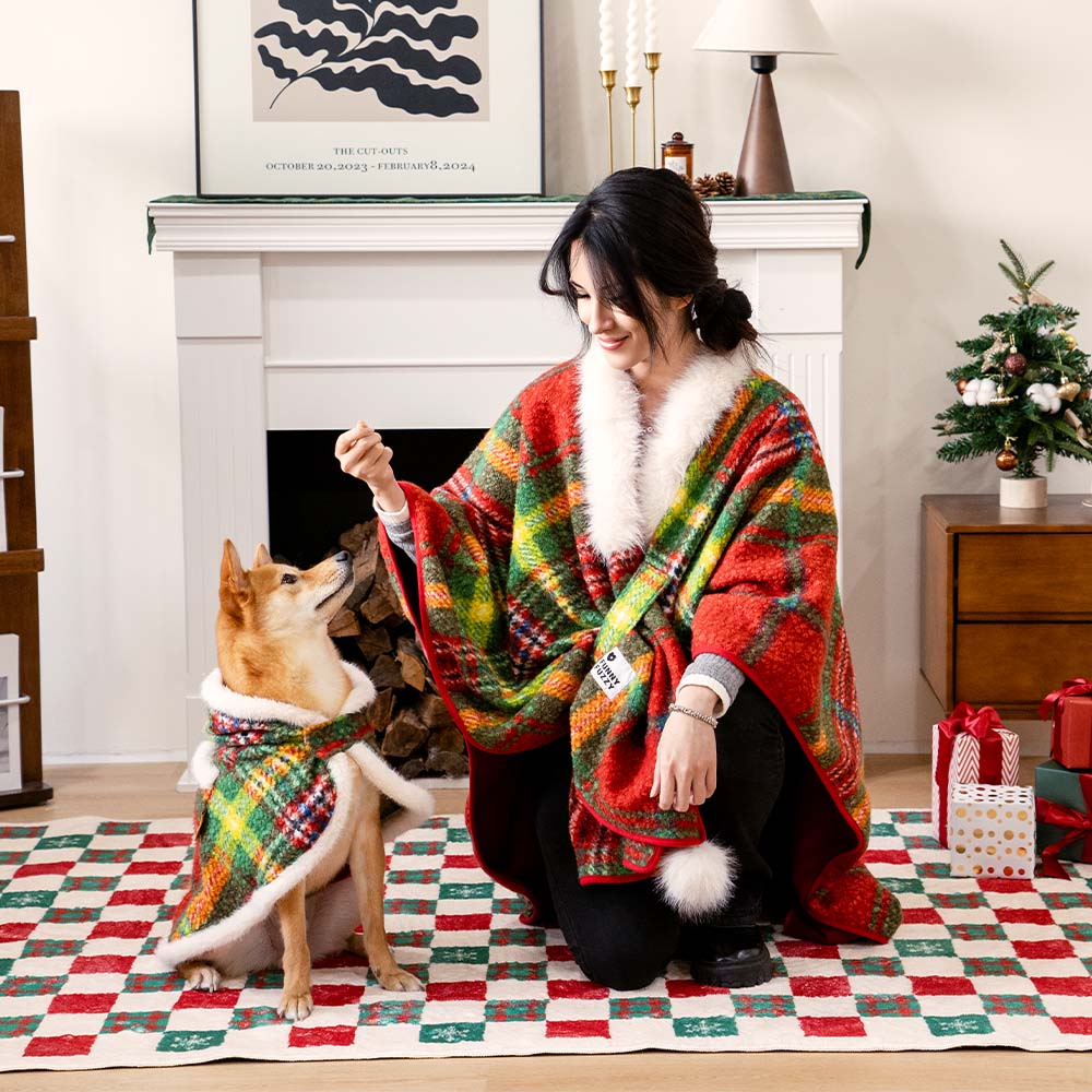 Klassischer Karierter Warmer Poncho für Mensch und Hund - Festliche Begleiter