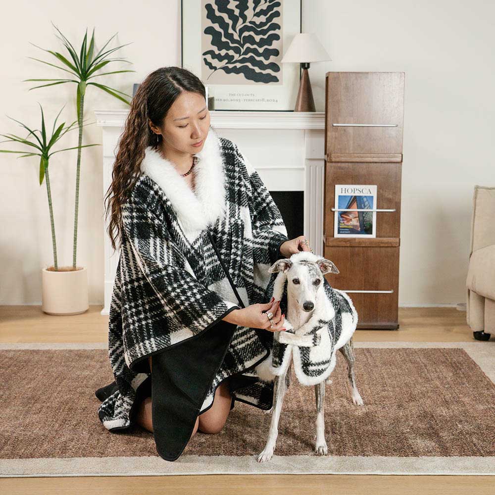 Klassischer Karierter Warmer Poncho für Mensch und Hund - Festliche Begleiter