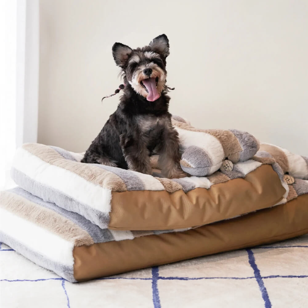 Deluxe-Hundebett aus gestreiftem Plüsch mit Kissen