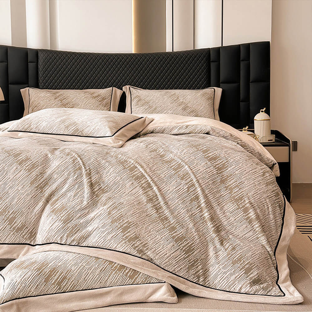 Luxuriöses Doppelseitiges Warmes Bettlakenset aus Milchsamt