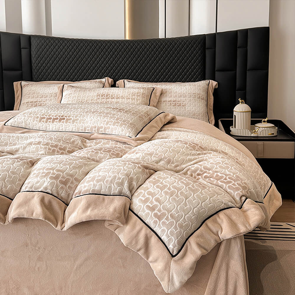 Luxuriöses Doppelseitiges Warmes Bettlakenset aus Milchsamt