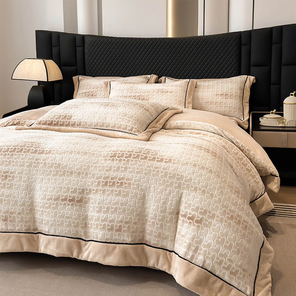 Luxuriöses Doppelseitiges Warmes Bettlakenset aus Milchsamt