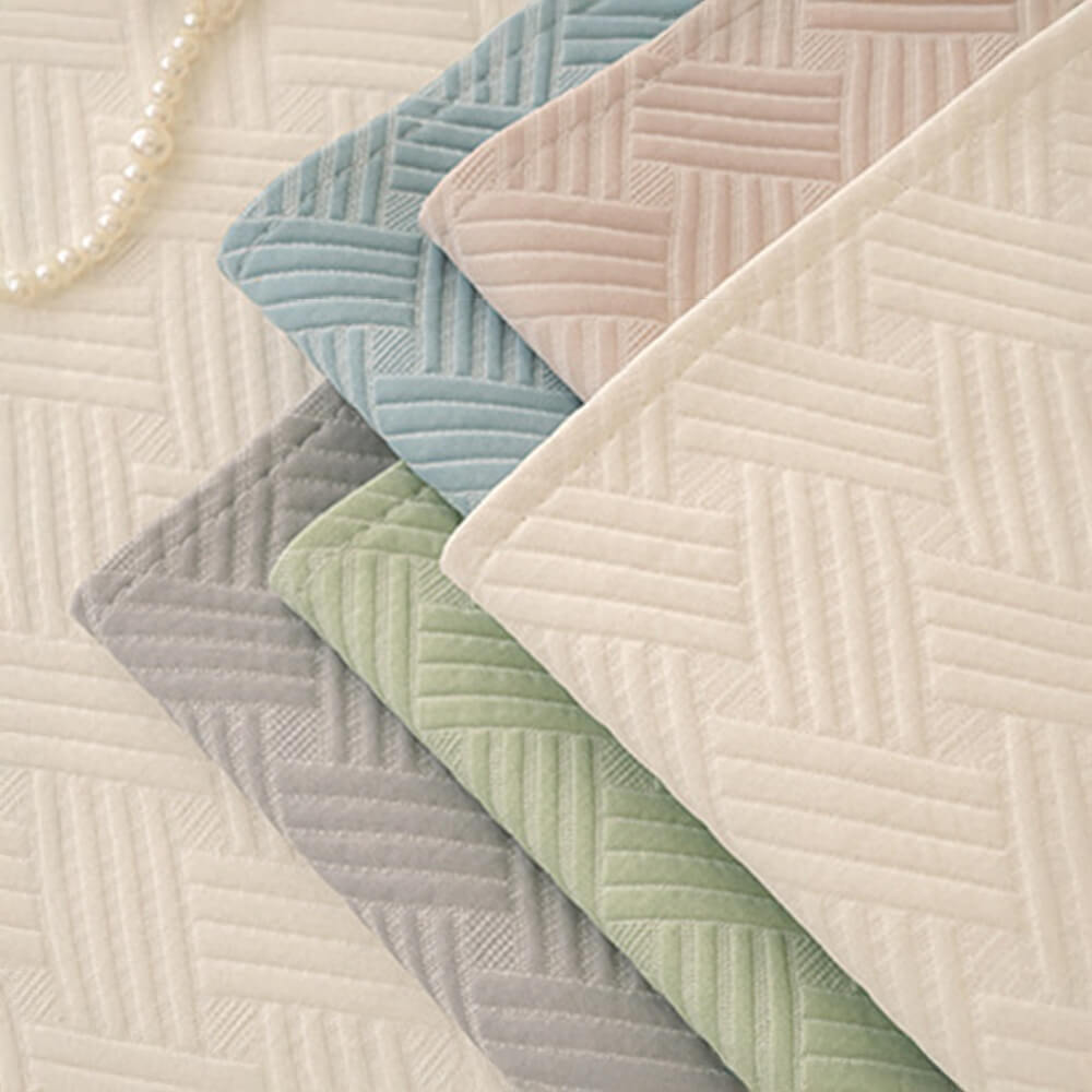 Moderner geometrischer atmungsaktiver kühlender rutschfester Sofabezug