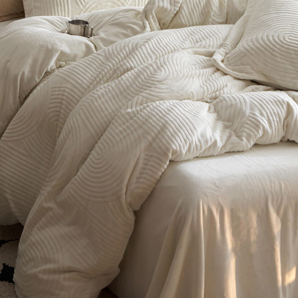 Weiches Strukturiertes Elegantes Minimalistisches Bettwäscheset aus Milchsamt