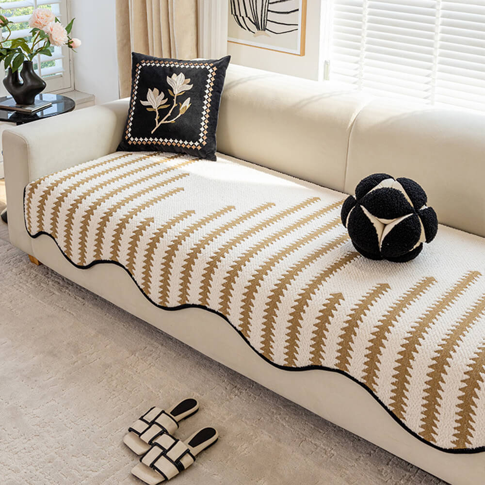 Moderner Chevron-Streifen Chenille Sofaüberwurf mit wellenförmigen Rändern