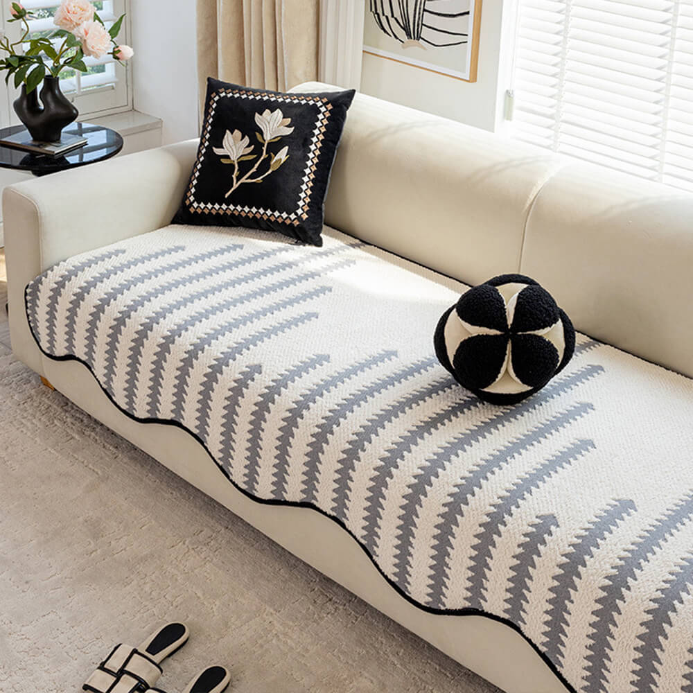 Moderner Chevron-Streifen Chenille Sofaüberwurf mit wellenförmigen Rändern