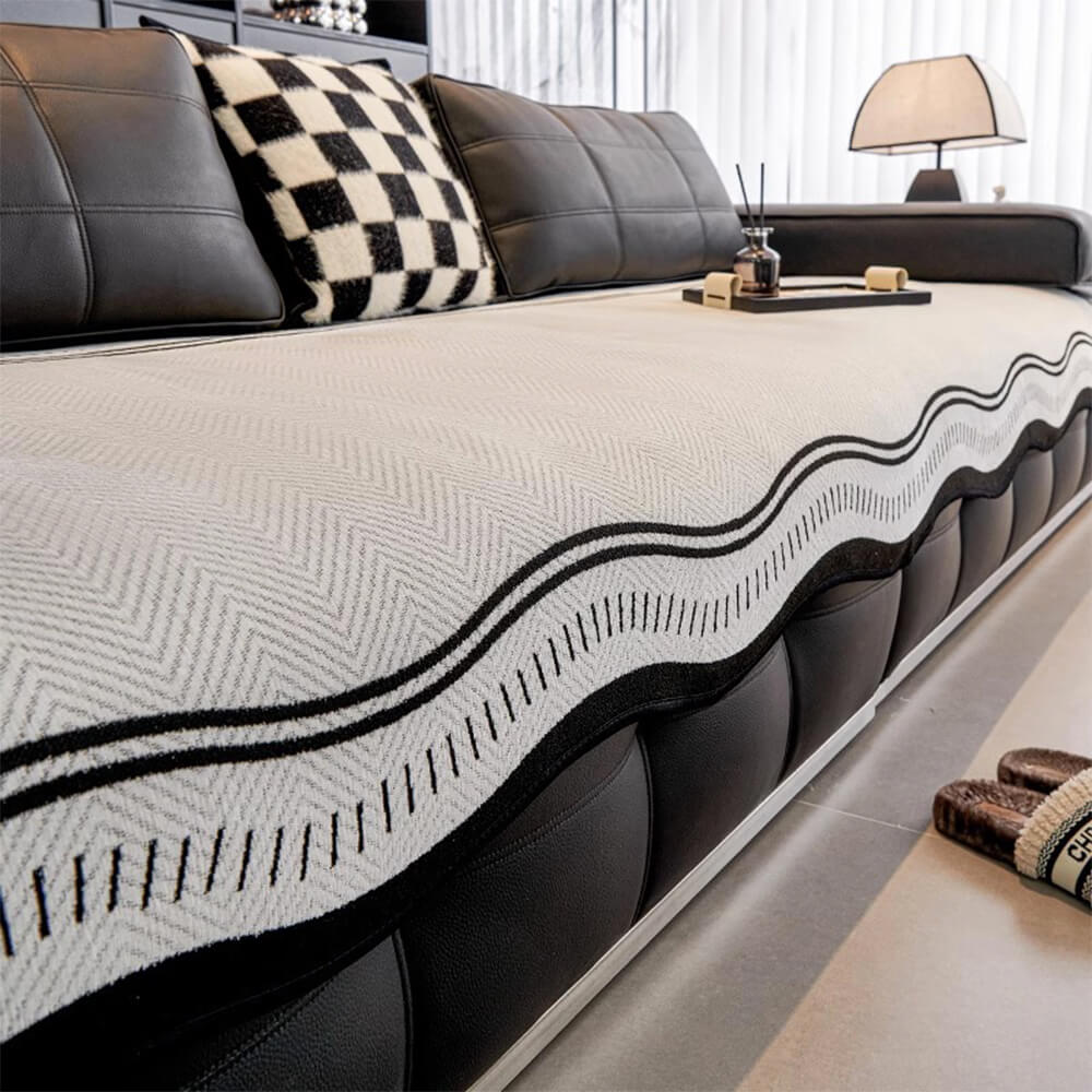Rutschfeste Fischgrät-Chenille-Sofabezug mit welligen Kanten