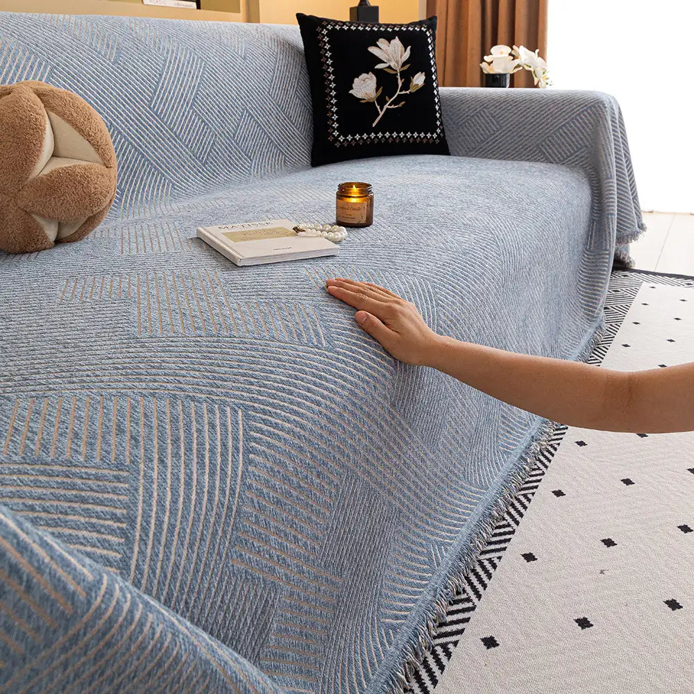 Moderner Streifen Chenille Kratzfester Sofaschoner Couchüberwurf