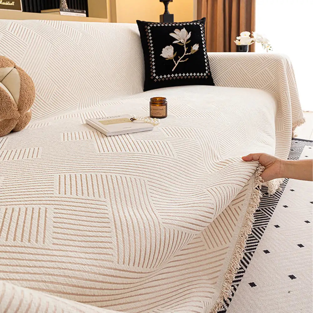 Moderner Streifen Chenille Kratzfester Sofaschoner Couchüberwurf