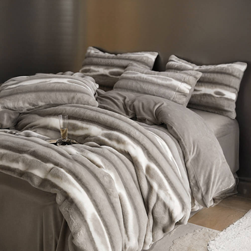 Warmes Umweltfreundliches Bettwäscheset aus Kunstfell mit Wellenblasen-Design