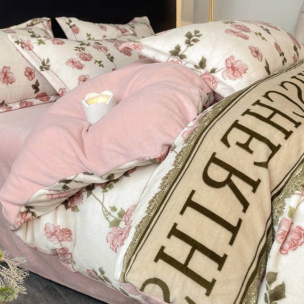 Elegantes Antistatisches  Wärmendes Bettlakenset aus Milchsamt im europäischen Stil