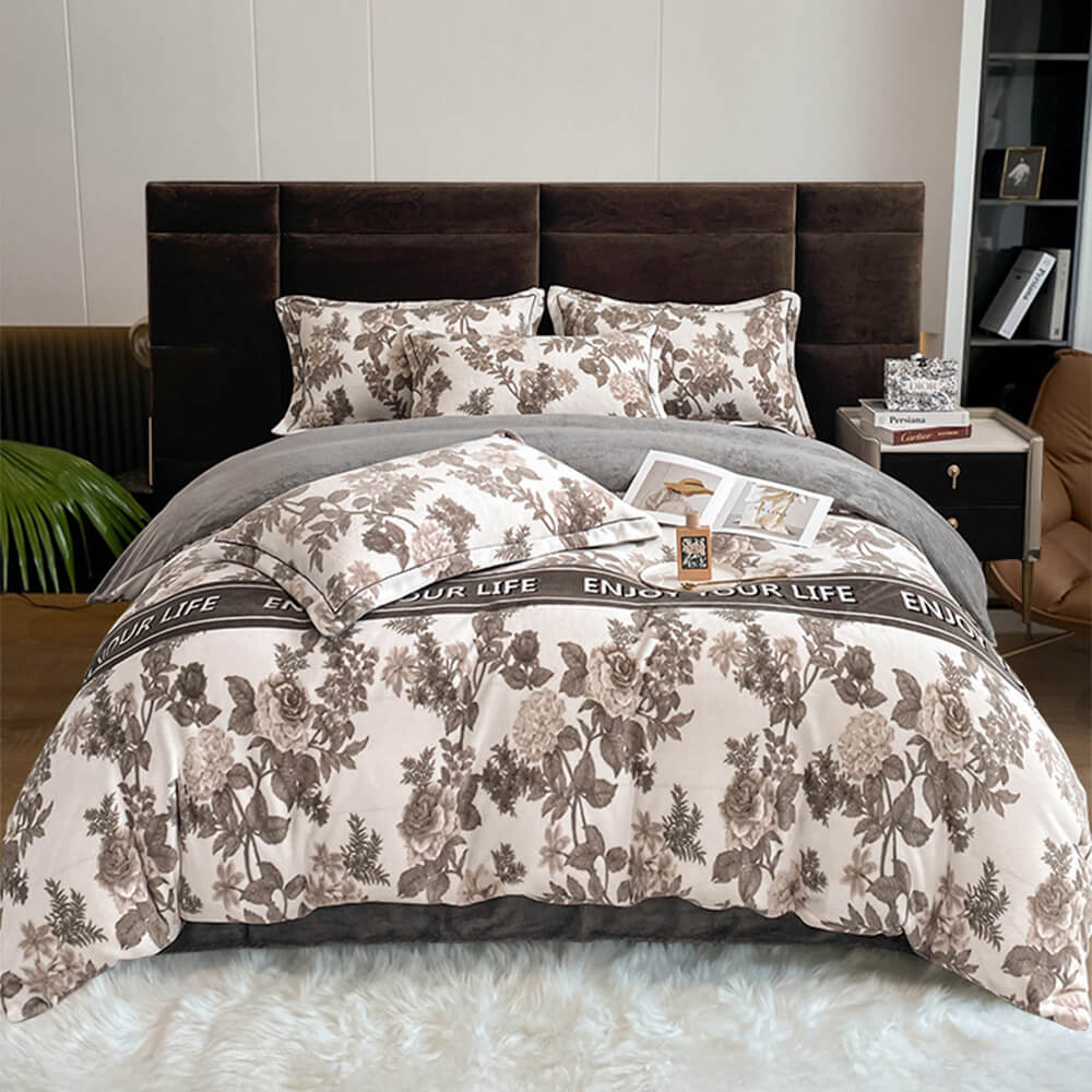 Elegantes Antistatisches  Wärmendes Bettlakenset aus Milchsamt im europäischen Stil