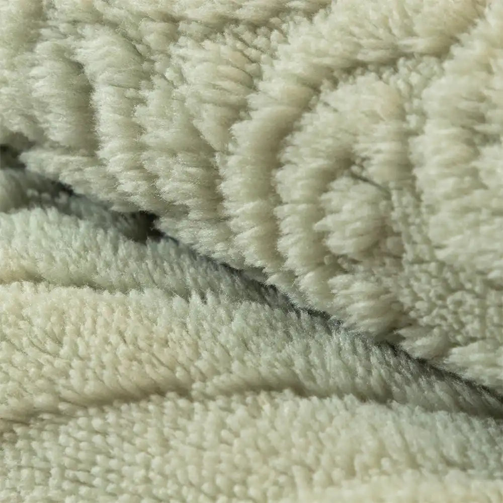 Ganzjahres-Nordic-Style-gestepptes Plüsch-Sofaüberwurf mit rutschfestem Boden