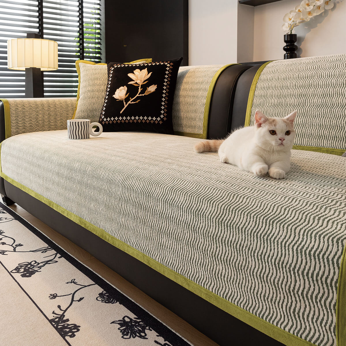 Leichter Luxuriöser Atmungsaktiver Chenille-Stoff Kratzfester Rutschfester Sofabezug