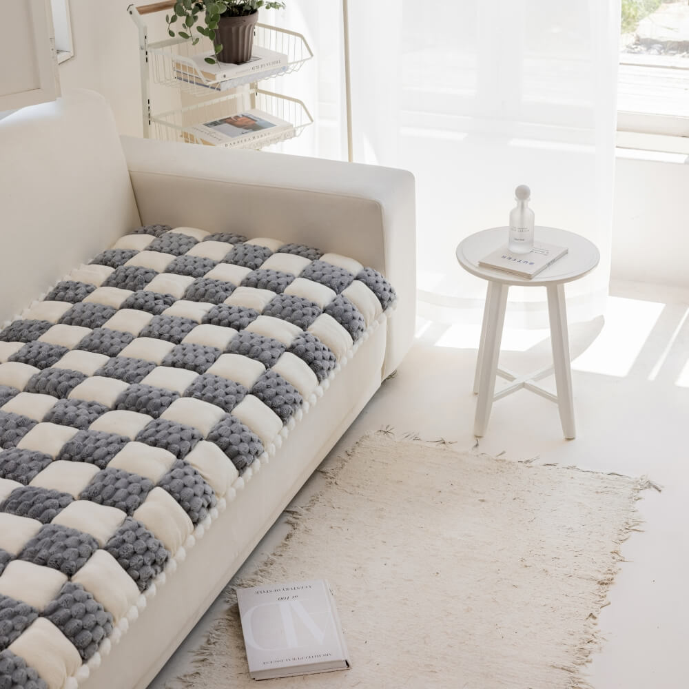 Handgefertigte Plüsch-Hundematte im Farbblock-Design – Rutschfester Sofaschutz
