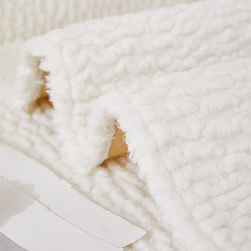 Cremefarbener Kratzfester Sofabezug aus Berberfleece