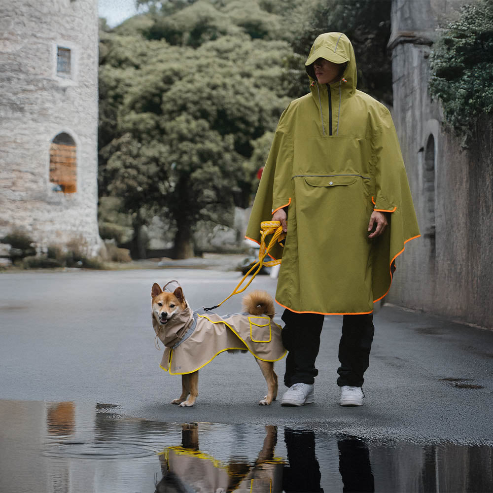 Verstellbarer Reflektierender Wasserdichter Regenmantel mit Tasche für Hunde und Menschen