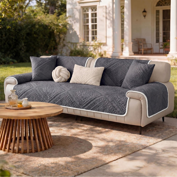 Ganzjahres-Nordic-Style-gestepptes Plüsch Outdoor Sofaüberwurf mit rutschfestem Boden