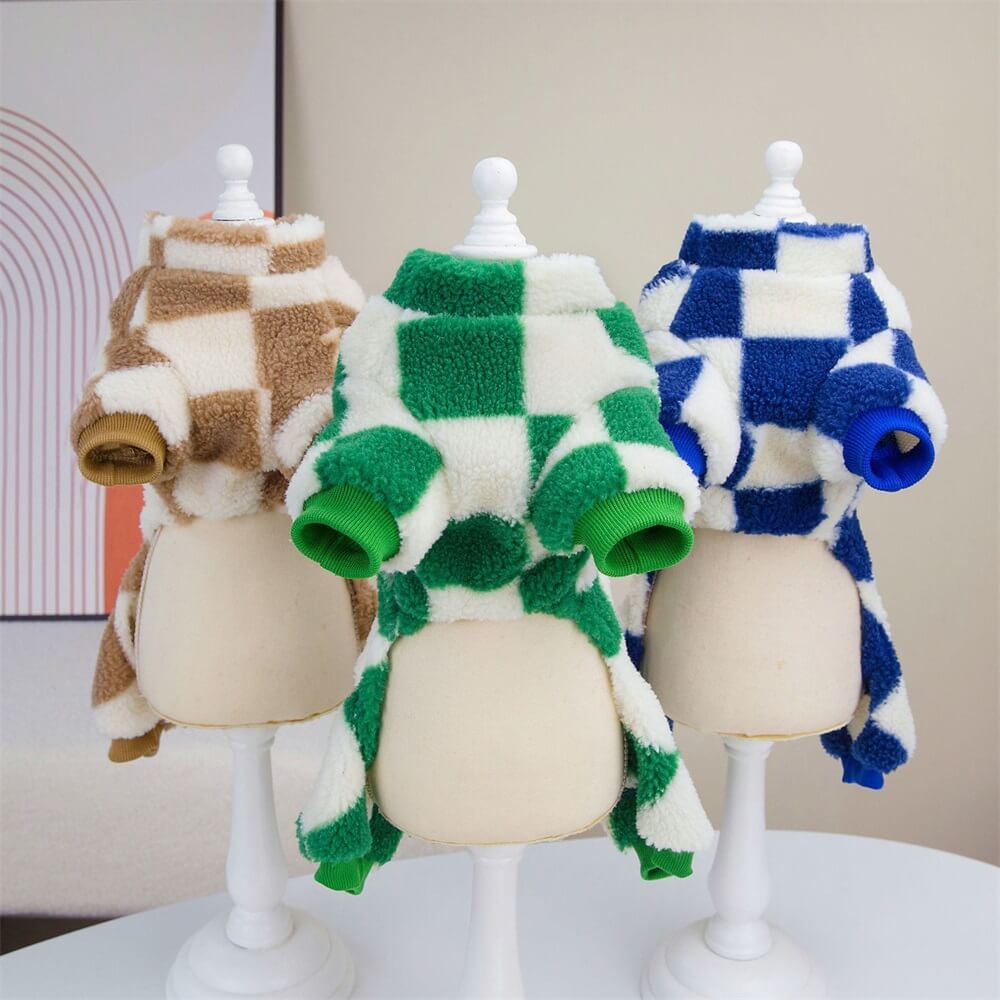 Kariertes Fleece-Hundejacke – Mutiger Stil und Wärme für Winterspaziergänge