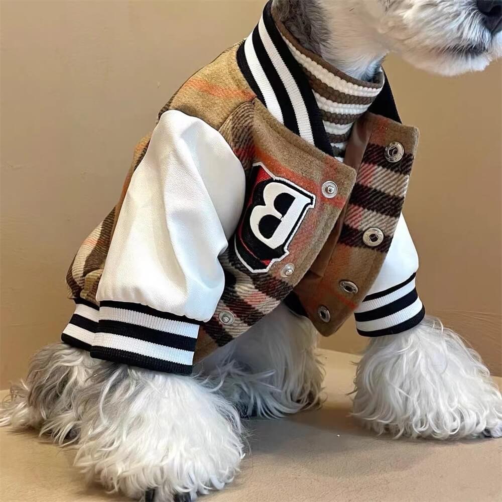 Karierte Baseball-Hundejacke – sportliche und stylische Oberbekleidung für Hunde