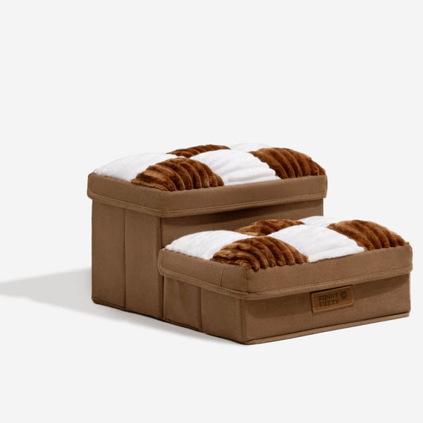 Handgefertigte Hundetreppe mit Stauraum zum Gelenkschutz