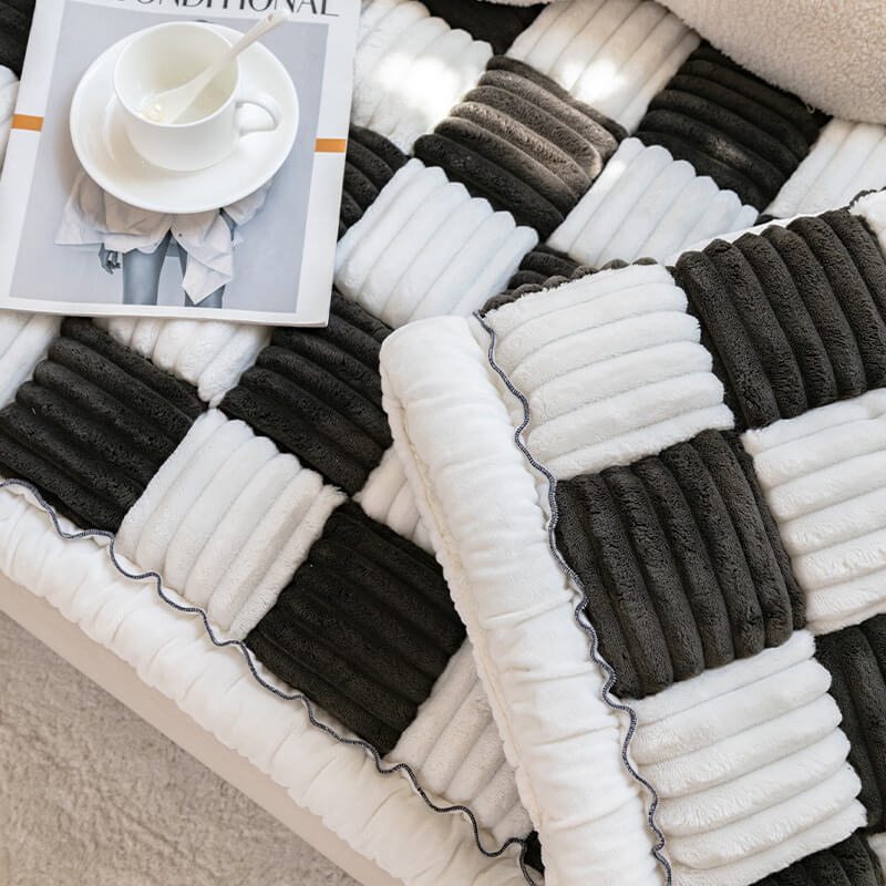 Cremefarbener großer karierten quadratischer fuzzy Haustier Hundematte Bett Ecksofa Couchbezug