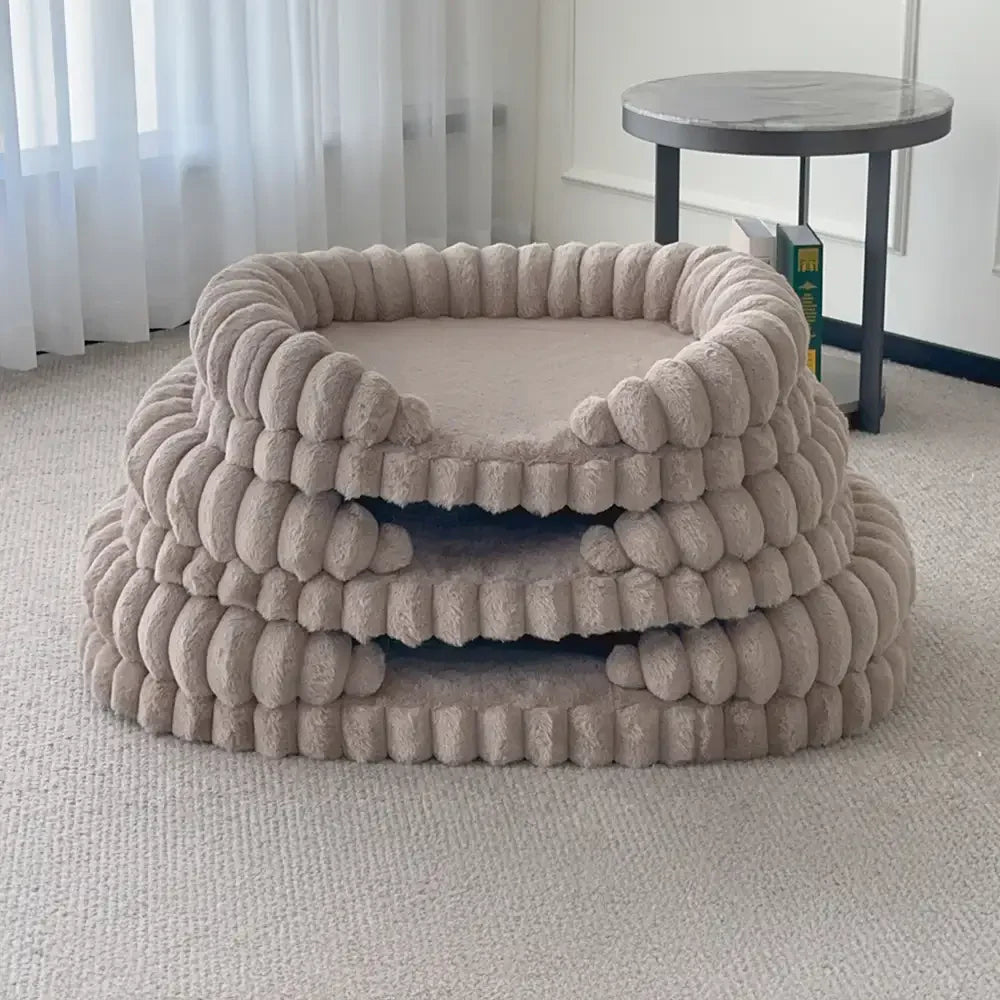 Fluffiges, dickes, warmes Hundesofa in ovaler Form – Beruhigend & komfortabel