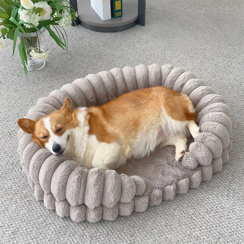 Fluffiges, dickes, warmes Hundesofa in ovaler Form – Beruhigend & komfortabel