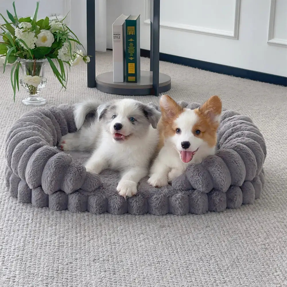 Fluffiges, dickes, warmes Hundesofa in ovaler Form – Beruhigend & komfortabel