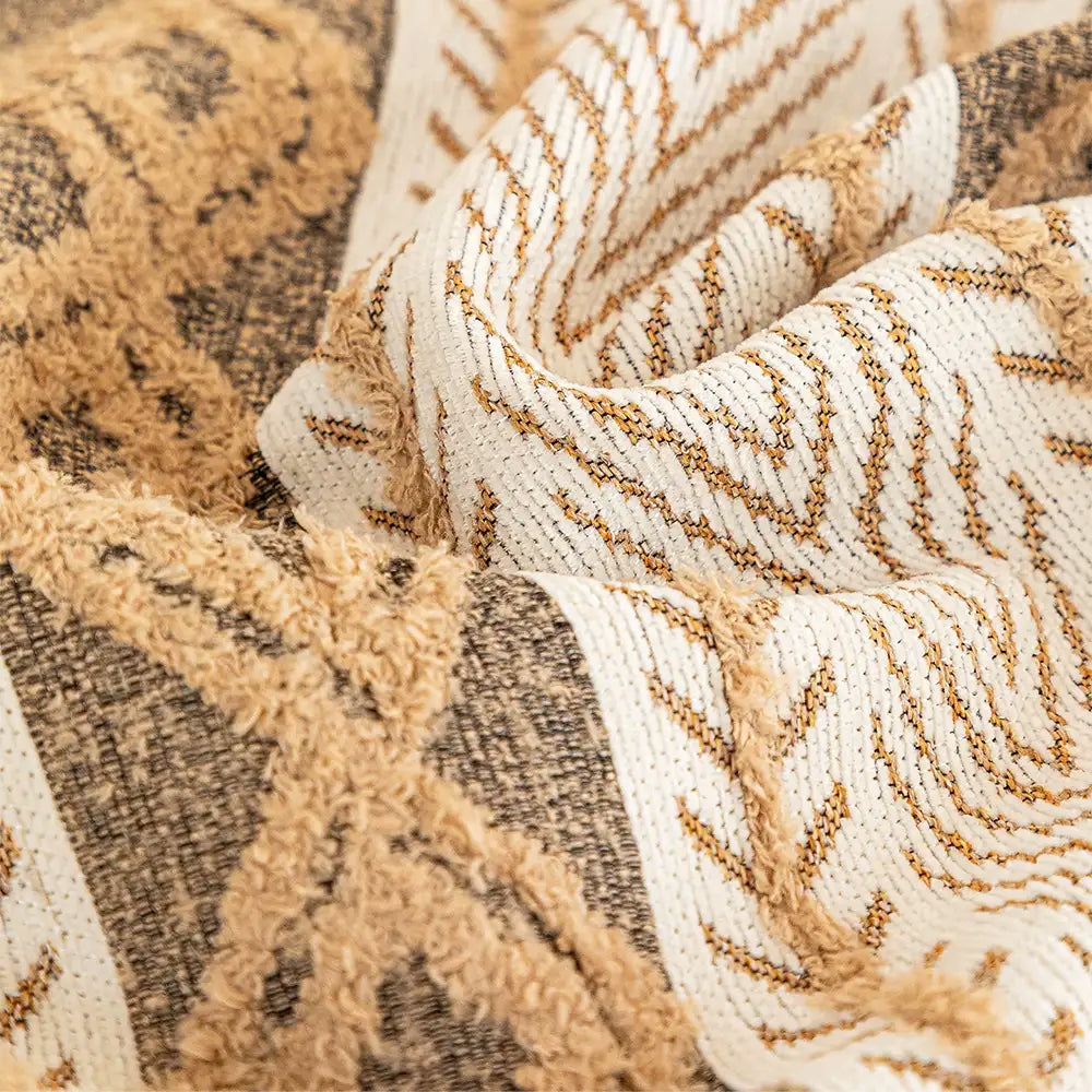 Farbblockiertes gestreiftes Chenille-Rutschfester Sofabezug - Für alle Jahreszeiten geeignet