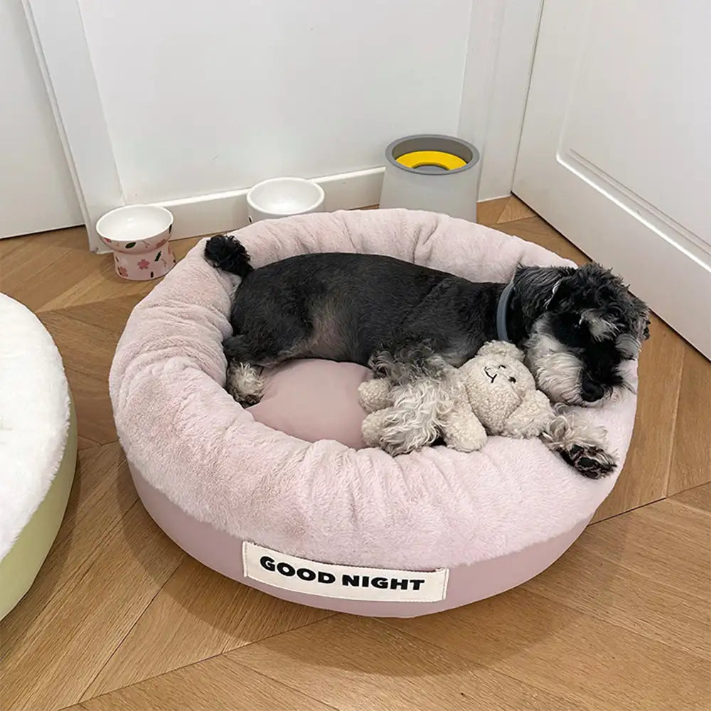 Gute Nacht Tiefschlaf Rundum Beruhigendes Hundebett mit Bären-Spielzeug