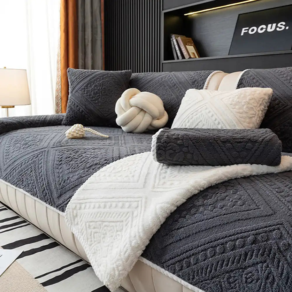 Ganzjahres-Nordic-Style-gestepptes Plüsch-Sofaüberwurf mit rutschfestem Boden