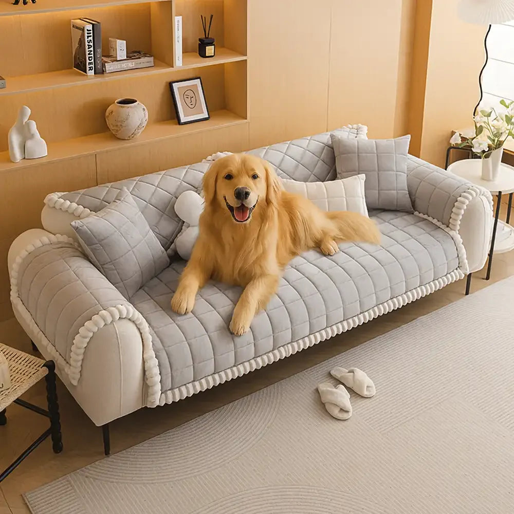 Quadratischer kurzer Plüsch einfacher Sofaschoner rutschfester Sofabezug