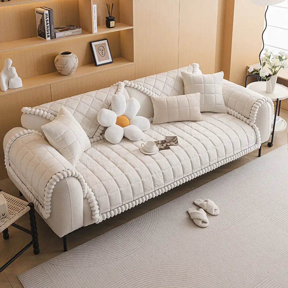 Quadratischer kurzer Plüsch einfacher Sofaschoner rutschfester Sofabezug