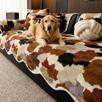 Modischer Sofabezug aus Kunstkaninchenfell mit Farbblock-Design, rutschfest und unregelmäßig geformt