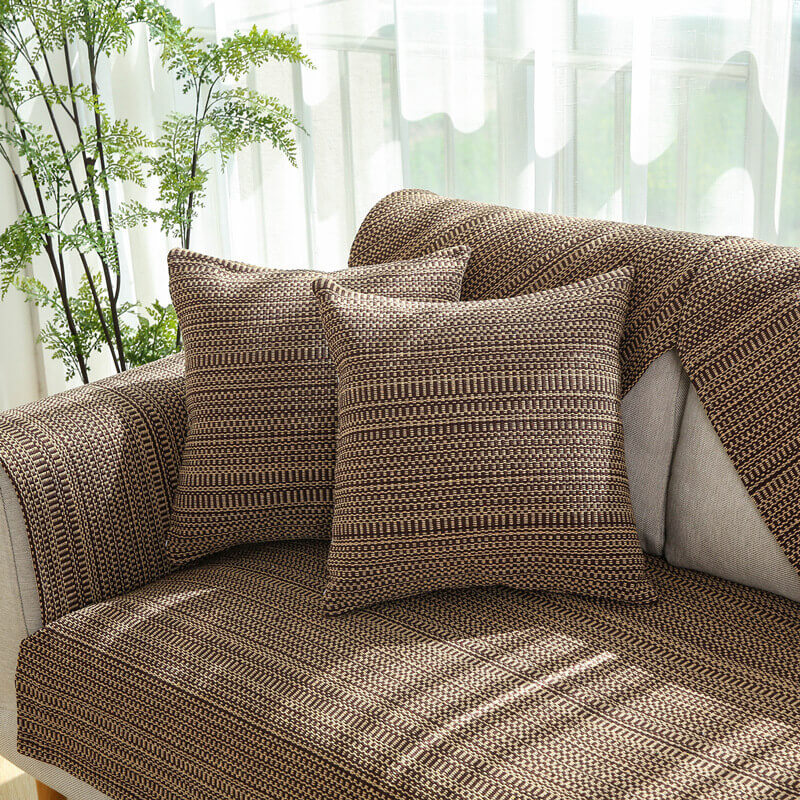 Schicker Couchschutzbezug in Premiumqualität aus mehreren Materialien